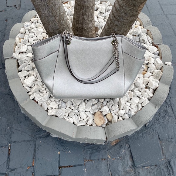 Bag - Picture 3 of 5